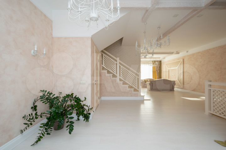 Коттедж 320 м² на участке 2 сот.