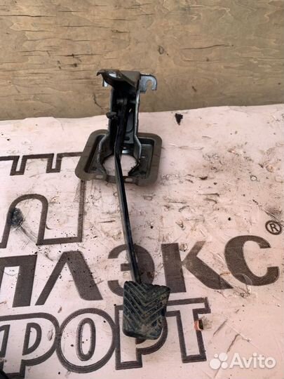 Педаль тормоза Mitsubishi Lancer 9 седан 1.6 2004