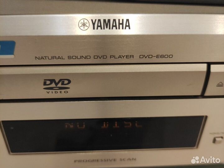 DVD - CD плеер Yamaha DVD - E600