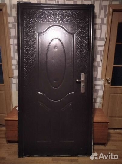 Дверь входная металлическая