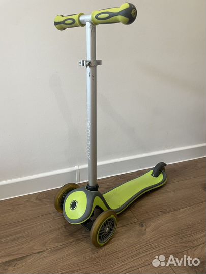 Самокат трехколесный Globber