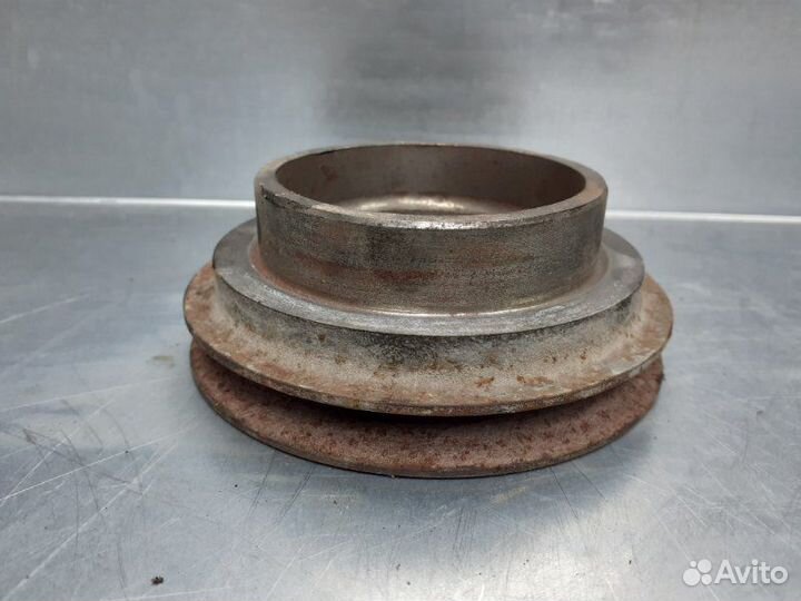 Шкив клинового ремня Volkswagen Passat B3