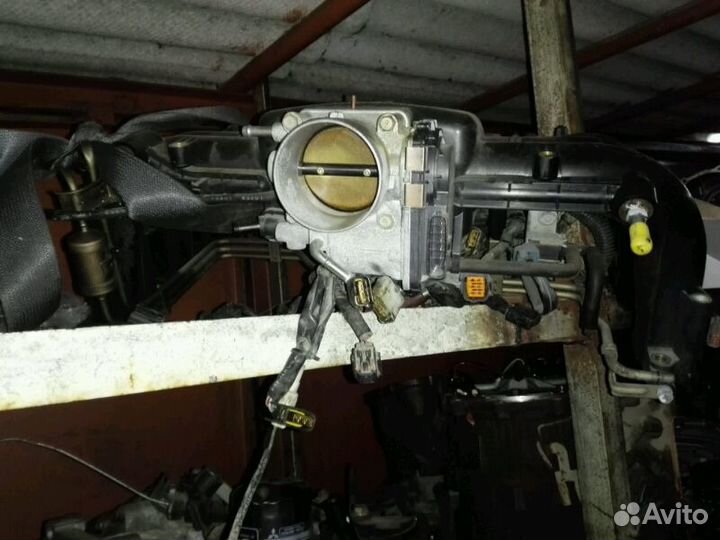 Дроссель топливной заслонки Субару 3.0л EZ30