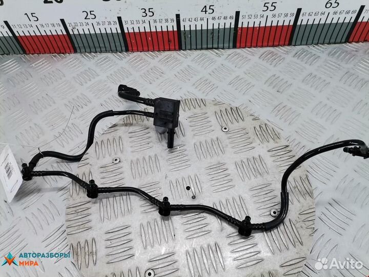 Трубка обратки форсунок Volvo S40 рест. 2002