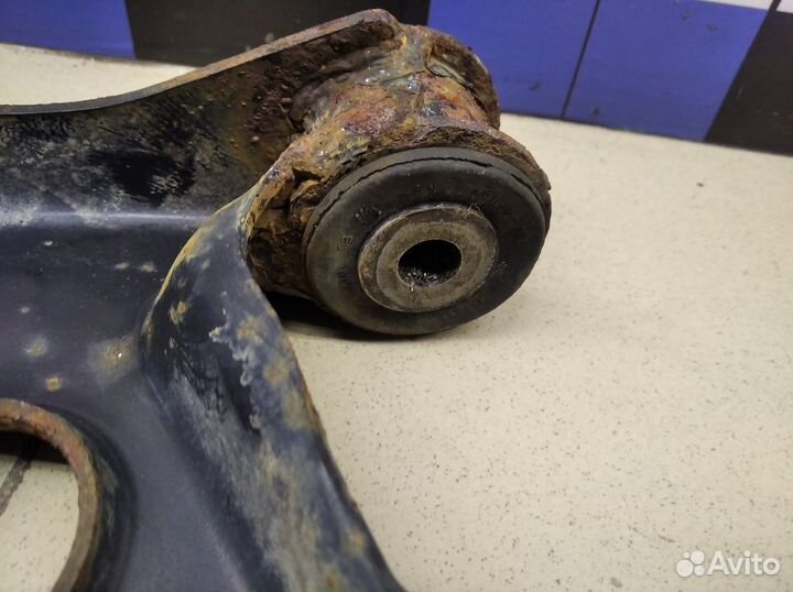 Рычаг передний правый Yeti 2009