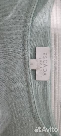 Джемпер женский 44 размер escada