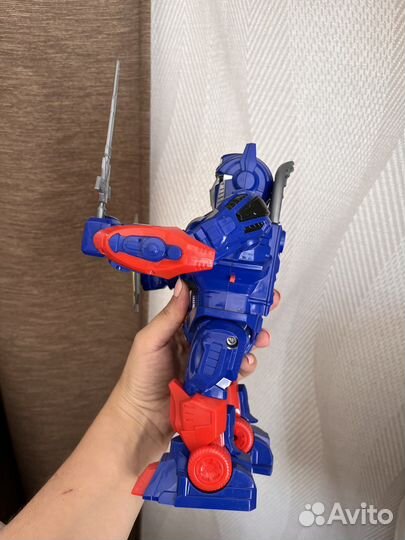 Новый робот