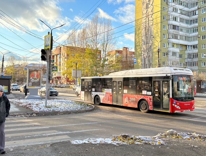 182 м², 1 эт, отд.вх, 1 линия, парковка, трафик