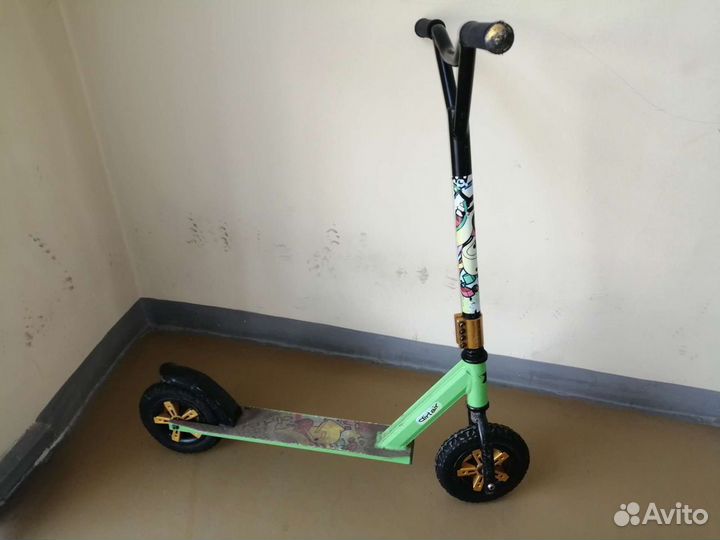 Трюковой самокат