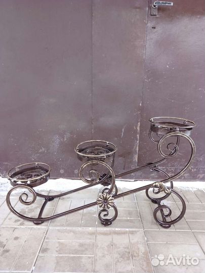 Подставка для цветов