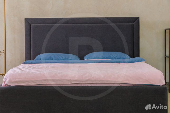 Кровать двухспальная