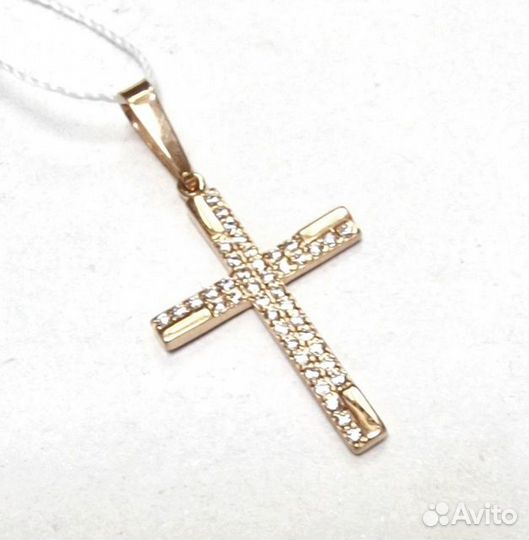 Золотая подвеска с камнем