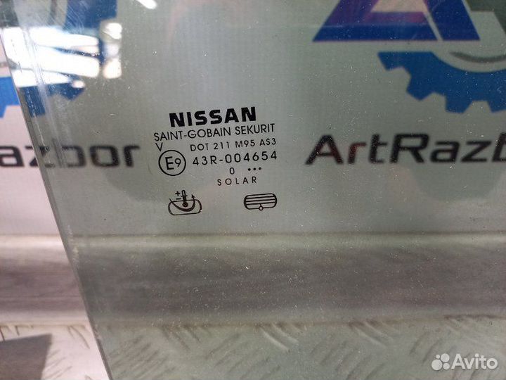 Стекло двери задней правой Nissan Navara D40 3.0