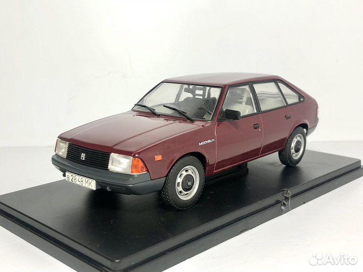 Модель автомобиля Москвич 2141 лса 1:24