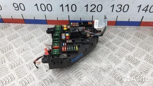 Блок предохранителей BMW X3 E83 (2NN19M103)