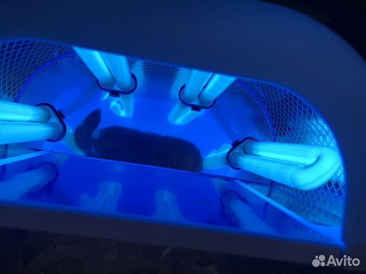 Лампа для сушки ногтей