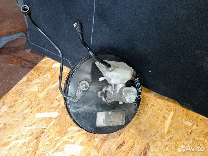 Вакуумник peugeot 307