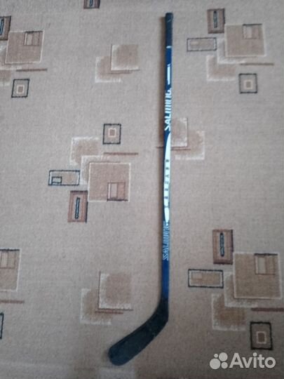 Хоккейные клюшки warrior и salming