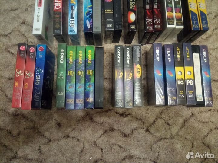 Видеокассеты с записями