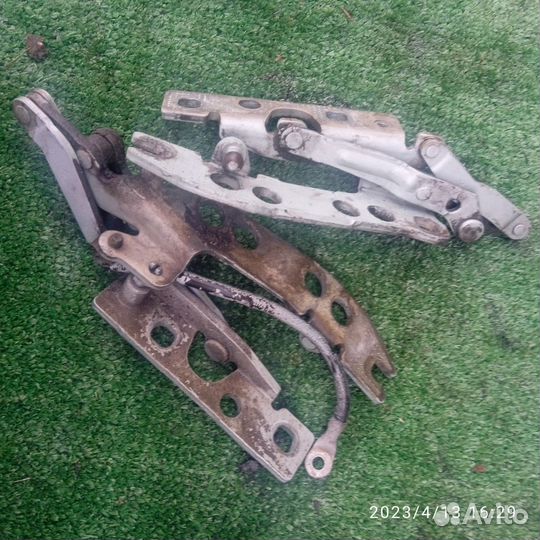 Петля капота BMW 5 серия