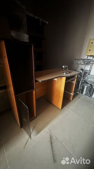 Письменный стол бу. Самовывоз