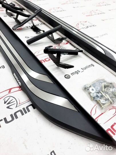 Пороги на Toyota RAV4 Дизайн 2 2019 гг. +