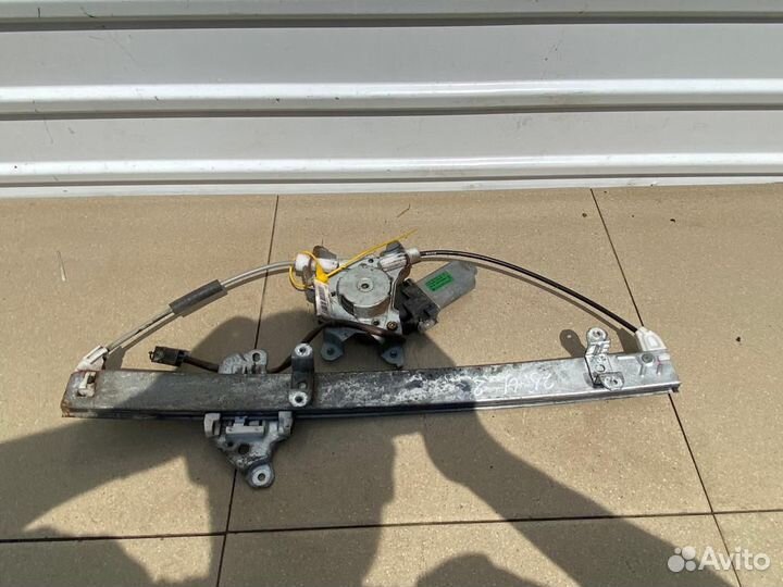 Стеклоподьемник передний правый Nissan Almera B10