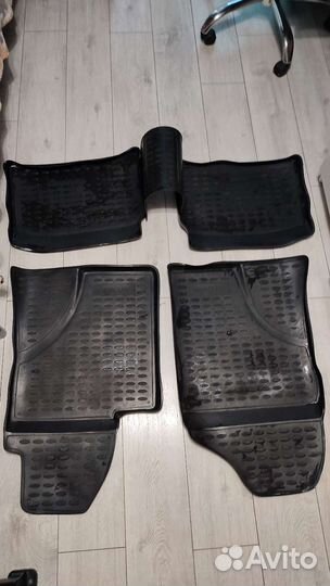 Коврики toyota avensis