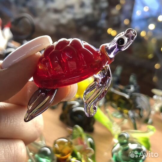 Стеклянная черепаха из стекла