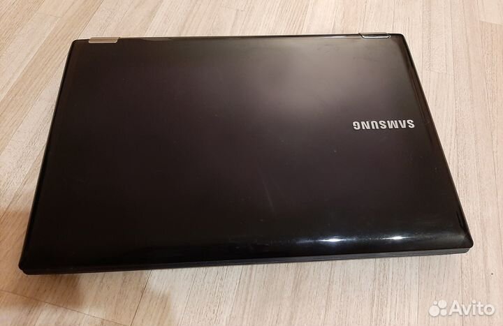 Ноутбук Samsung RF511