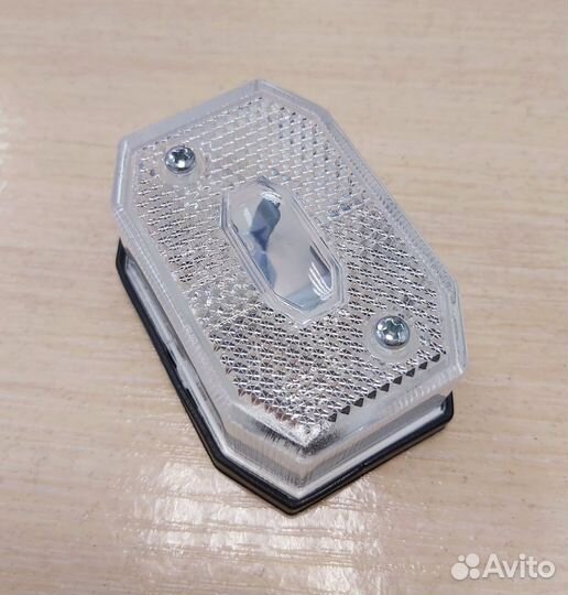 Фонарь габаритный прицепа FT-001 B белый fristom