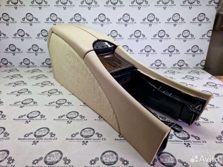 Центральная консоль подлокотник для Mercedes W211