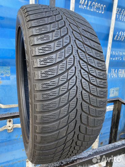 Bridgestone Blizzak LM-32 225/50 R17