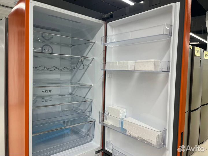 Холодильник двухкамерный haier C2F636corg