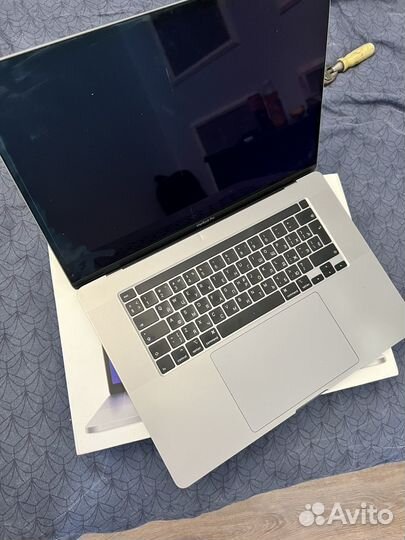Apple MacBook pro 16 2019 i7