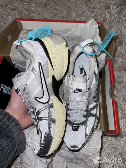 Nike V2K Run Summit White Silver Оригинал