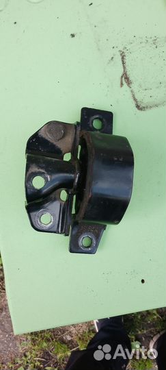 Подушка двигателя nissan almera classic