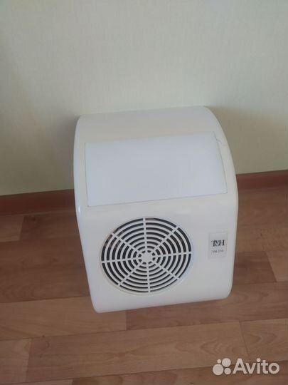 Пылесос для маникюра настольный