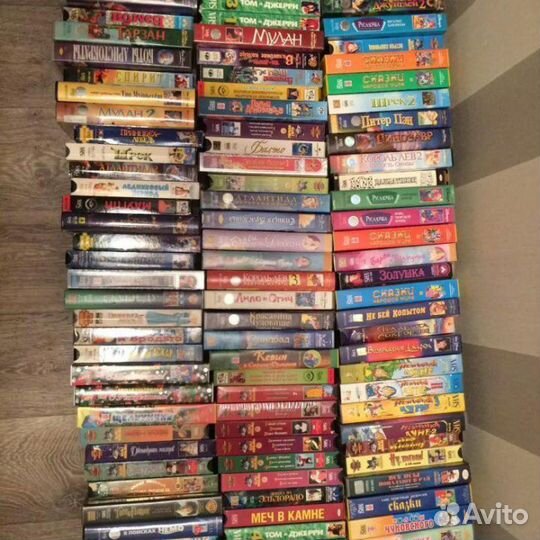 Видеокасеты 200шт