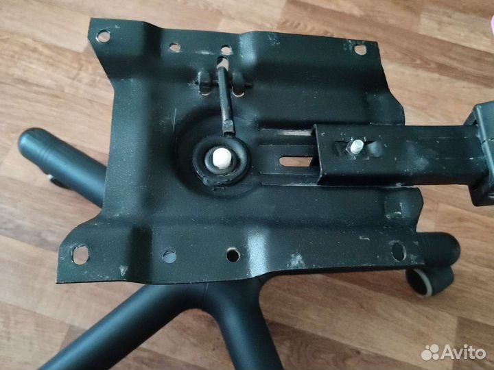 Запчасть для компьютерного кресла