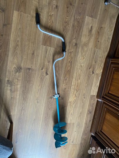 Ледобур ручной