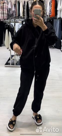 Костюм спортивный