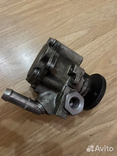 Насос гур N52