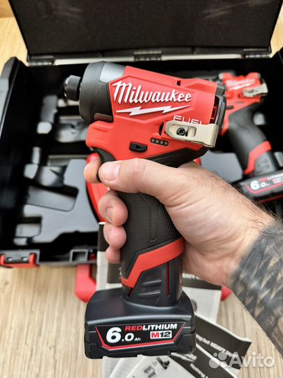 Набор шуруповертов Milwaukee M12