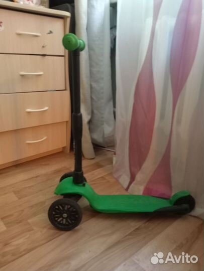 Самокат детский трехколесный