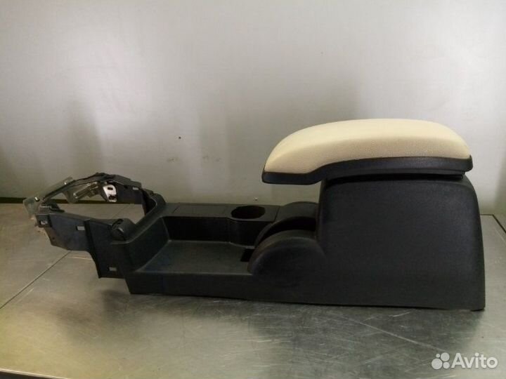 Подлокотник центральная консоль Ford Mondeo B4Y