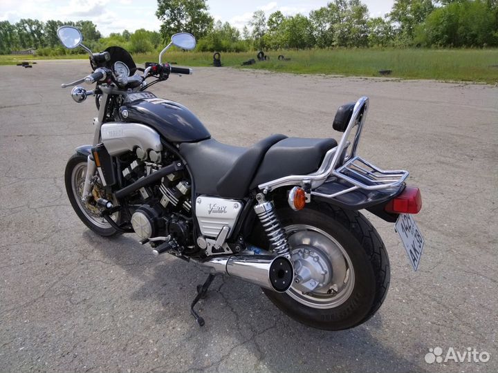 Yamaha V-max 1200