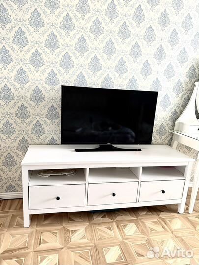 Тумба под телевизор IKEA хемнес