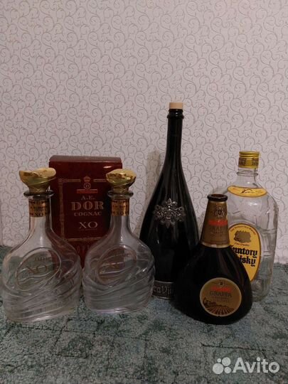Пустые бутылки коньяк/виски/шампанское/граппа
