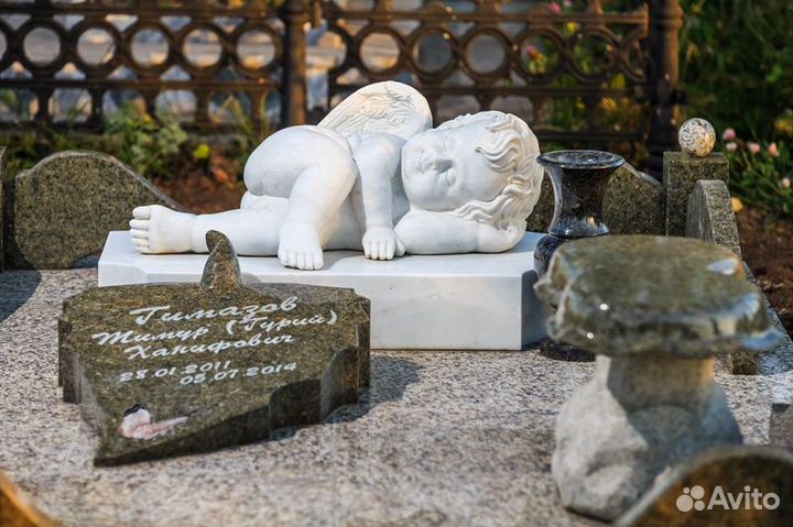 Памятники, ограды, установка